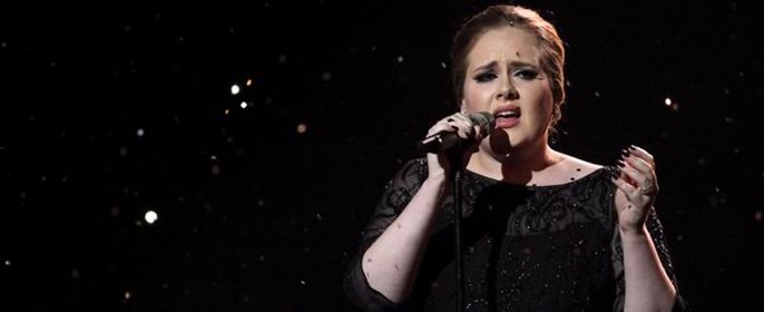 Adele zahvaljujući nastupu na Brit Awards zasjela na broj 1. UK Charta