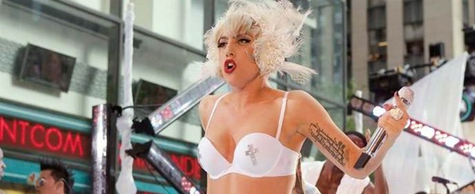 GaGa objavila detalje albuma i pokazala golu guzu